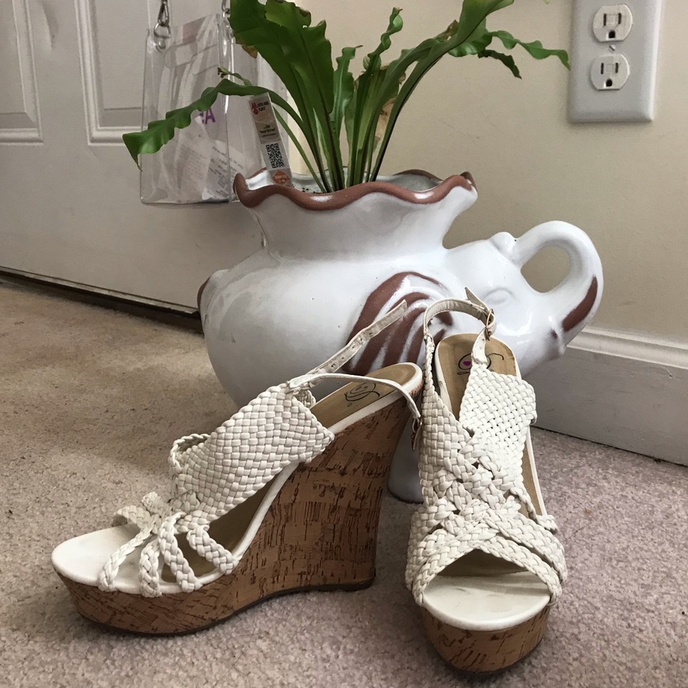 White woven summer cork wedges